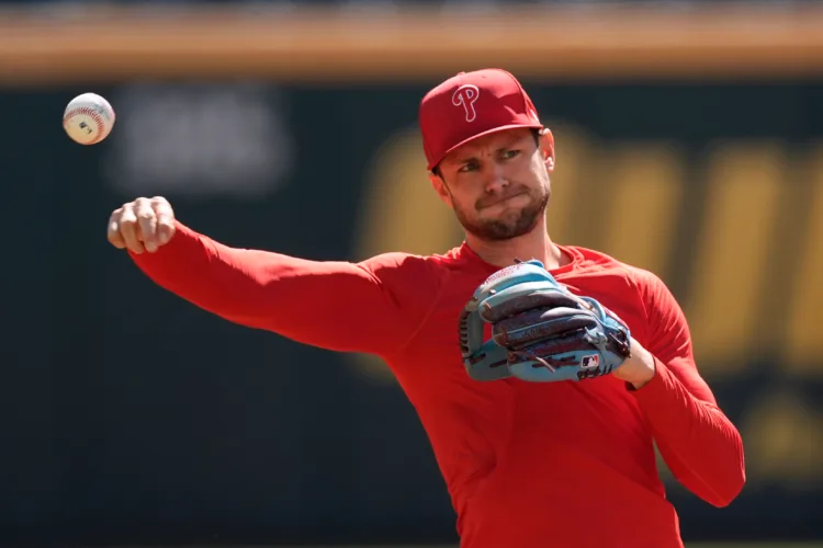 Phillies put Trea Turner on notice. Get better at shortstop or find another position
